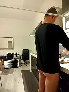 Snapshot of Coolandgang chatting on January 8, 2025, 6:20 am Coolandgang online show from January 8, 2025, 6:20 am