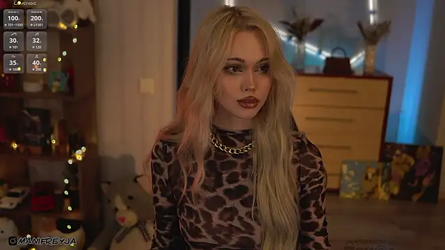 ManiFreyja online show from March 15, 2026, 9:32 pm