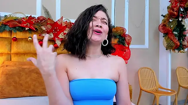 Snapshot of adarussell chatting on January 4, 2025, 1:10 pm adarussell online show from January 4, 2025, 1:10 pm