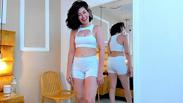 Snapshot of adarussell chatting on January 31, 2025, 4:48 pm adarussell online show from January 31, 2025, 4:48 pm