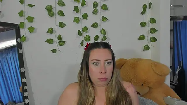 JanneKim online show from October 31, 2025, 2:07 pm