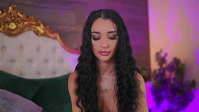 DeniseDevilles online show from December 27, 2024, 12:23 pm