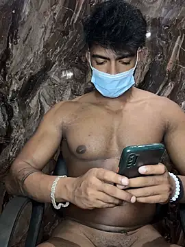 rony6663 online show from October 31, 2025, 6:20 pm