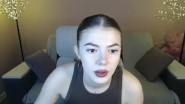 Ritaneer online show from March 22, 2025, 9:02 am