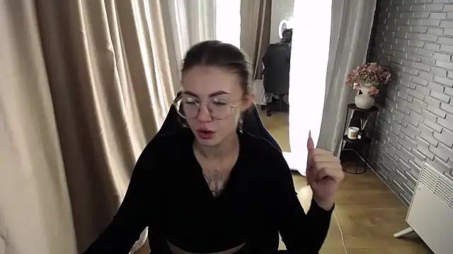 Ritaneer online show from September 10, 2025, 8:03 am