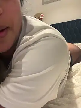 TEMPTING-TAMMY online show from February 3, 2026, 9:53 pm