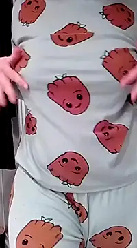 Snapshot of Lauzo21 chatting on March 12, 2025, 11:31 am Lauzo21 online show from March 12, 2025, 11:31 am