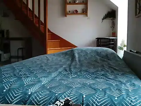 Snapshot of Lauzo21 chatting on September 11, 2025, 5:51 am Lauzo21 online show from September 11, 2025, 5:51 am