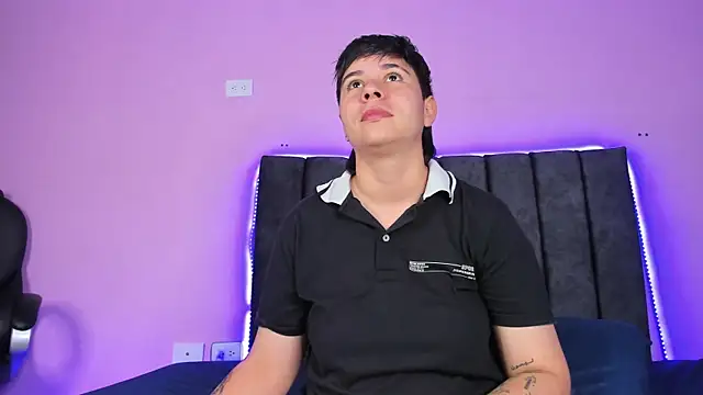 Snapshot of AbbySmiitth_ chatting on January 16, 2025, 3:24 pm AbbySmiitth online show from January 16, 2025, 3:24 pm