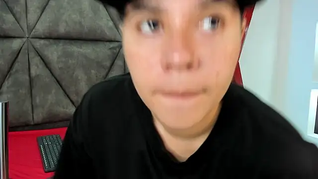 AbbySmiitth  online show from February 4, 2026, 10:26 pm