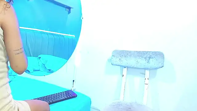 Snapshot of minimi_naty chatting on December 11, 2024, 7:25 pm minimi naty online show from December 11, 2024, 7:25 pm