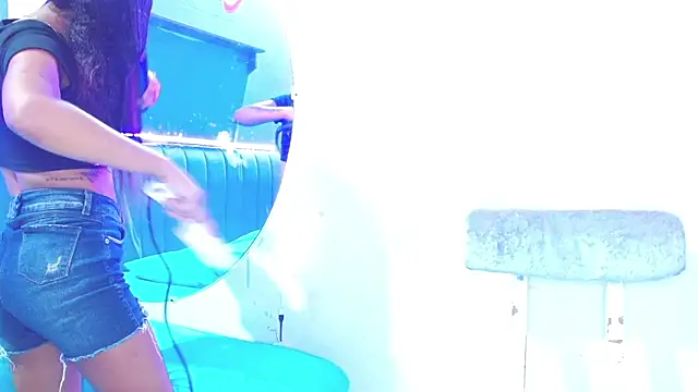 Snapshot of minimi_naty chatting on February 3, 2025, 7:31 pm minimi naty online show from February 3, 2025, 7:31 pm