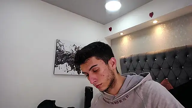 Snapshot of MrWilliseo chatting on March 18, 2025, 8:15 pm MrWilliseo online show from March 18, 2025, 8:15 pm