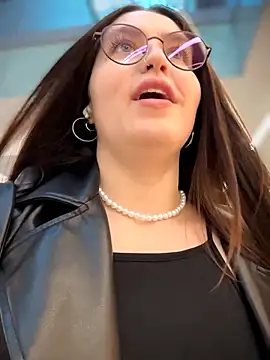 meow girl online show from March 27, 2026, 3:56 pm