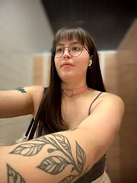 meow girl online show from July 10, 2026, 1:58 pm