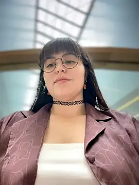 meow girl online show from July 14, 2026, 12:00 pm