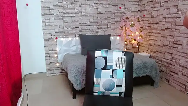 Snapshot of Vanse_lust chatting on December 12, 2024, 9:58 pm Vanse lust online show from December 12, 2024, 9:58 pm