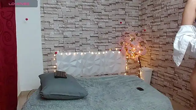 Snapshot of Vanse_lust chatting on February 4, 2025, 5:10 am Vanse lust online show from February 4, 2025, 5:10 am