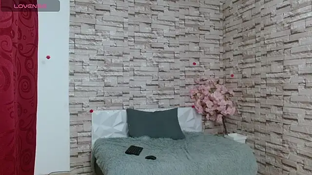 Snapshot of Vanse_lust chatting on February 13, 2025, 12:24 am Vanse lust online show from February 13, 2025, 12:24 am