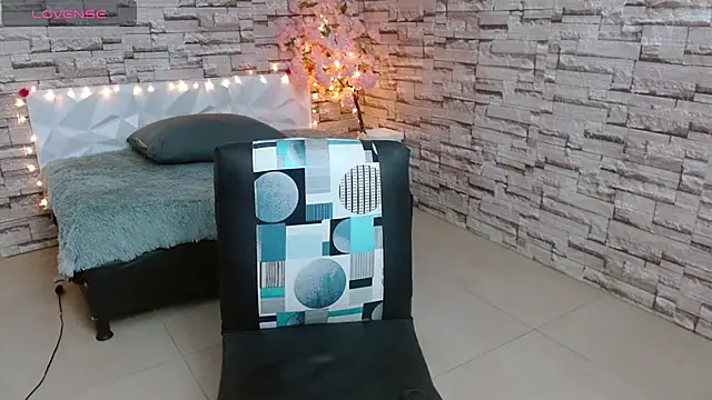 Snapshot of Vanse_lust chatting on March 21, 2025, 1:34 am Vanse lust online show from March 21, 2025, 1:34 am