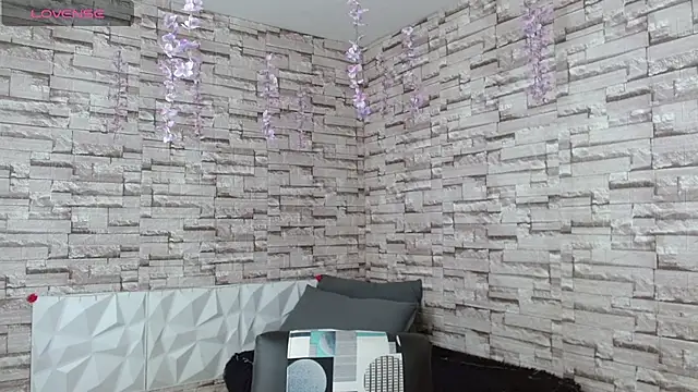 Snapshot of Vanse_lust chatting on September 25, 2025, 7:39 pm Vanse lust online show from September 25, 2025, 7:39 pm