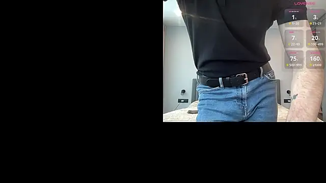 Snapshot of cute_mark chatting on January 11, 2026, 11:37 am cute mark online show from January 11, 2026, 11:37 am