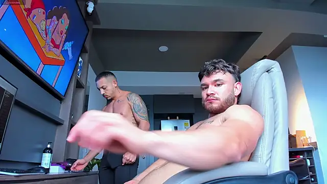 Snapshot of Maximo_Marcelo chatting on November 4, 2025, 12:04 pm Maximo Marcelo online show from November 4, 2025, 12:04 pm