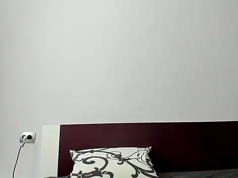 Snapshot of ElektraShine29 chatting on November 19, 2025, 7:19 am ElektraShine29 online show from November 19, 2025, 7:19 am