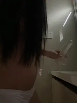 Snapshot of xyebobs chatting on March 16, 2025, 2:44 pm xyebobs online show from March 16, 2025, 2:44 pm