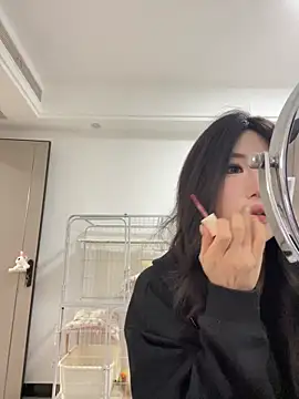 xyebobs online show from March 4, 2026, 4:02 pm