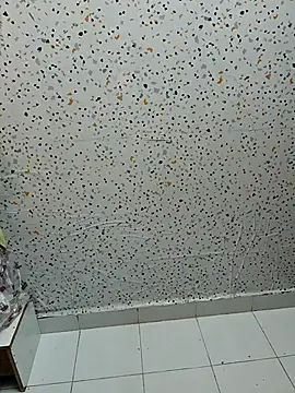 milf-kaira online show from December 22, 2025, 5:48 am