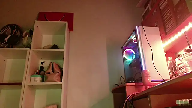 DirtyDi97 online show from December 17, 2025, 2:50 am