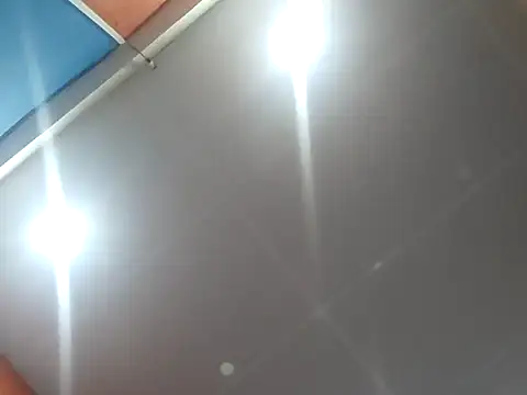 Tu papi 69  online show from November 30, 2025, 6:01 pm