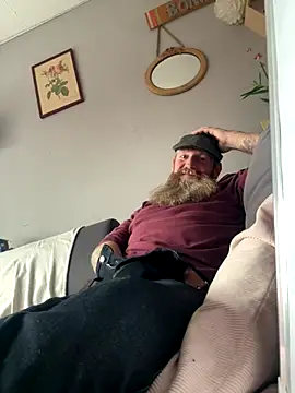 Snapshot of Ice_mannHH chatting on November 27, 2025, 1:24 pm Ice mannHH online show from November 27, 2025, 1:24 pm