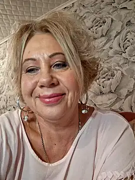 Snapshot of PALETT chatting on December 6, 2024, 1:00 pm PALETT online show from December 6, 2024, 1:00 pm