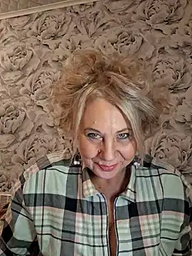 Snapshot of PALETT chatting on December 15, 2024, 1:00 pm PALETT online show from December 15, 2024, 1:00 pm