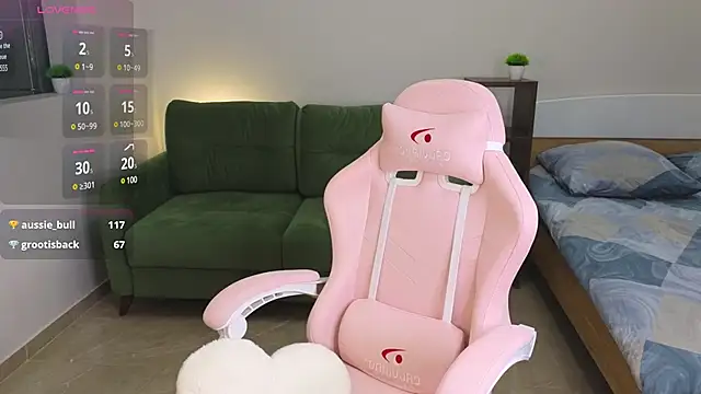 Eveleen Soleen online show from December 5, 2024, 10:23 pm