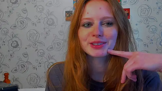Snapshot of Fire_Luna chatting on May 14, 2026, 10:33 am Fire Luna online show from May 14, 2026, 10:33 am