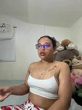 Snapshot of angela_angels_ chatting on February 10, 2026, 8:51 am angela angels online show from February 10, 2026, 8:51 am