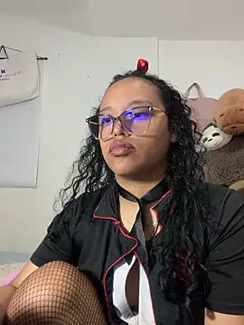 Snapshot of angela_angels_ chatting on February 16, 2026, 11:06 am angela angels online show from February 16, 2026, 11:06 am