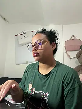 Snapshot of angela_angels_ chatting on February 19, 2026, 9:16 am angela angels online show from February 19, 2026, 9:16 am