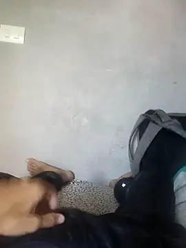 Snapshot of Juliano69xv chatting on March 10, 2025, 1:43 pm Juliano69xv online show from March 10, 2025, 1:43 pm