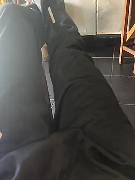 Snapshot of Juliano69xv chatting on September 18, 2025, 6:32 pm Juliano69xv online show from September 18, 2025, 6:32 pm