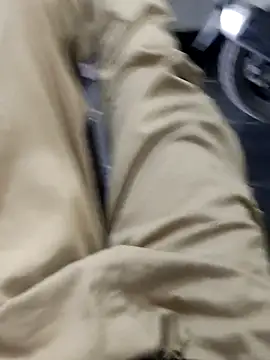 Snapshot of Juliano69xv chatting on October 6, 2025, 7:33 pm Juliano69xv online show from October 6, 2025, 7:33 pm