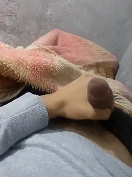 Snapshot of Juliano69xv chatting on October 9, 2025, 12:25 pm Juliano69xv online show from October 9, 2025, 12:25 pm