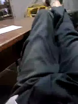 Snapshot of Juliano69xv chatting on November 16, 2025, 10:26 pm Juliano69xv online show from November 16, 2025, 10:26 pm