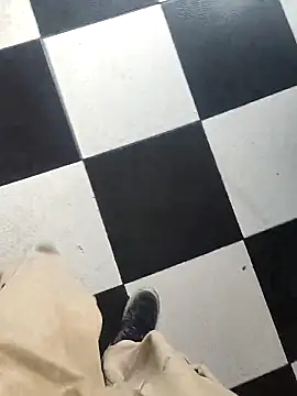 Juliano69xv online show from February 21, 2026, 1:01 pm