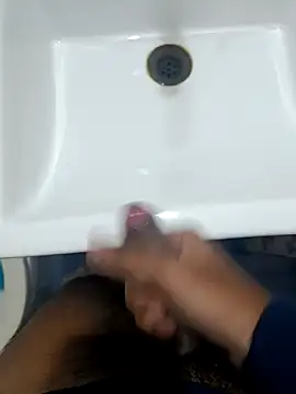 Snapshot of checkyourdadddy chatting on December 12, 2024, 3:37 pm checkyourdadddy online show from December 12, 2024, 3:37 pm