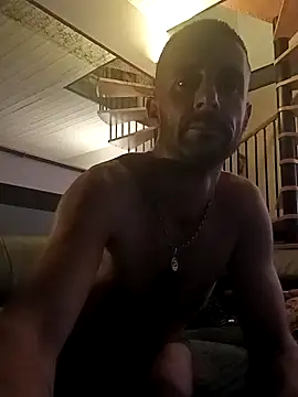 mamen910 online show from December 22, 2025, 11:35 pm