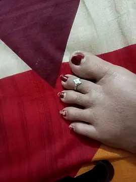 lakey91girl online show from February 17, 2026, 4:46 pm